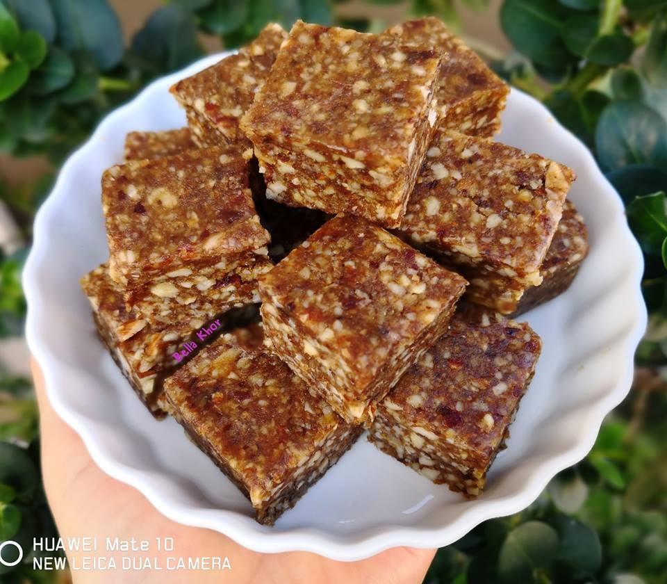 banana energy bar with superfood