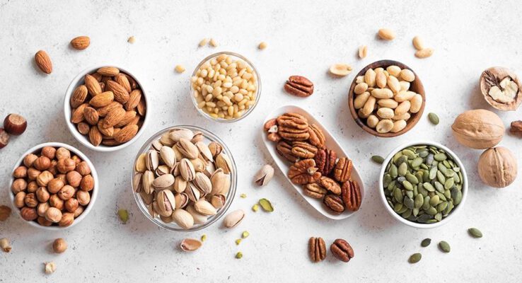 ชะลอวัย ต้านแก่ ทานอะไรไม่ให้แก่ อาหาร ลดคอเลสเตอรอล ถั่วเปลือกแข็งช่วยลดคอเลสเตอรอล healthiest-types-of-nuts-Healthplatz
